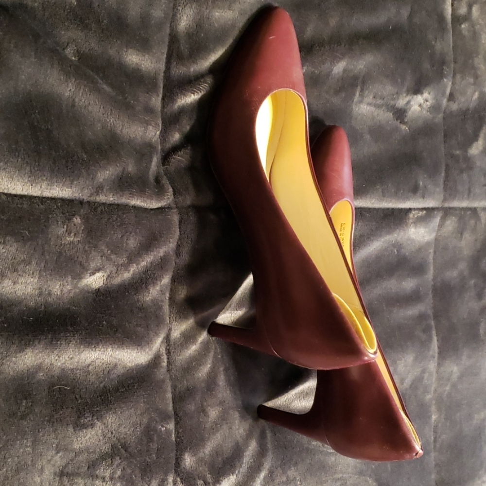 Size 10 cole haan red heels
